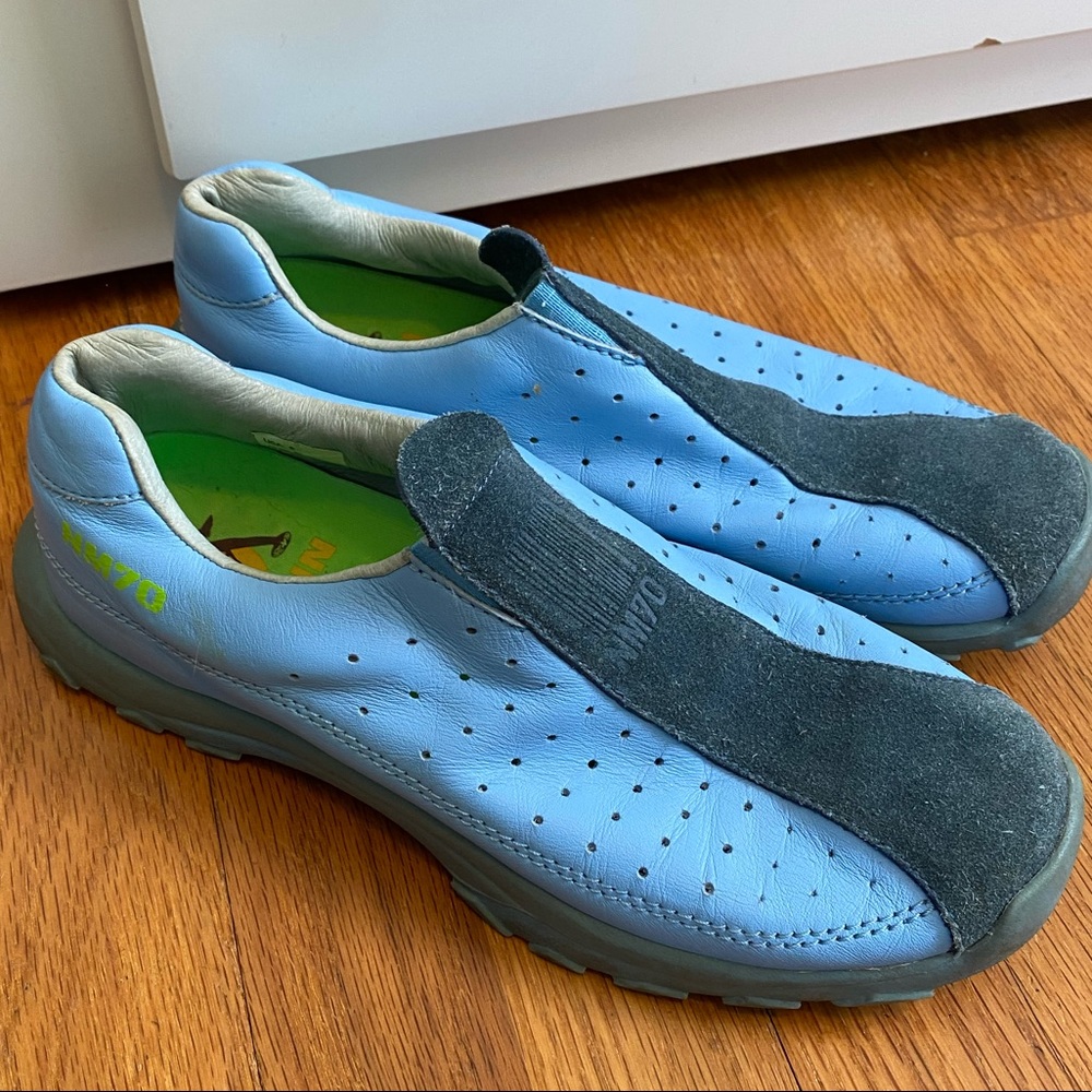 vintage blue NM70s